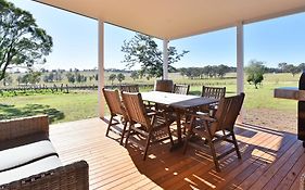 Kinloch Cottage Stunning Stay On Daisy Hill Vineyard